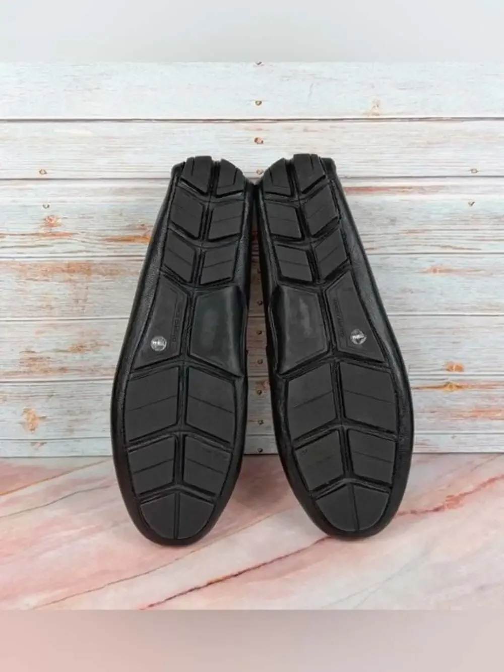 Vince Camuto Versic Loafers Pebbles Black Leather - EUC Like New